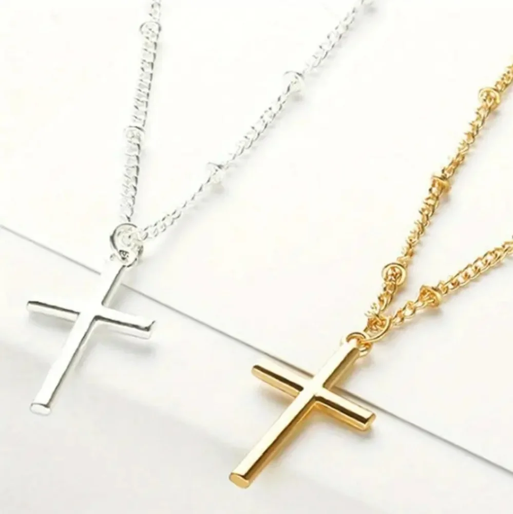 Cross Gold Pendant Necklace - Picture 6 of 8